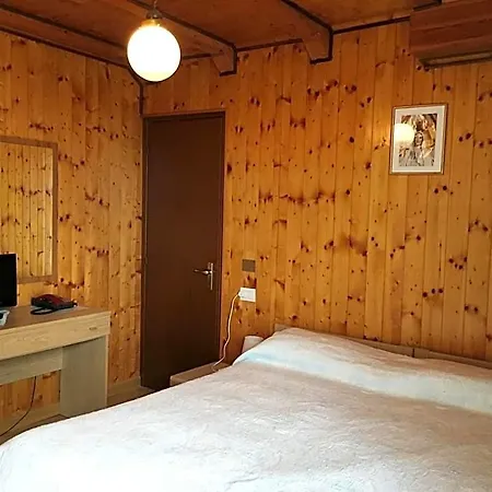 Hotel La Perla 3*