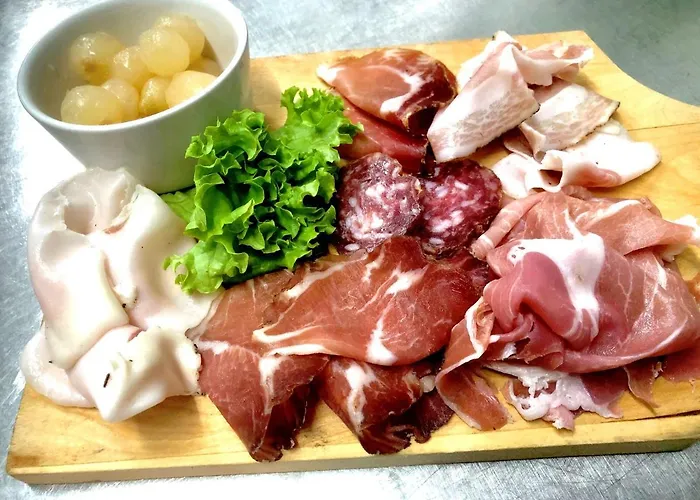 ホテル La Perla Craveggia